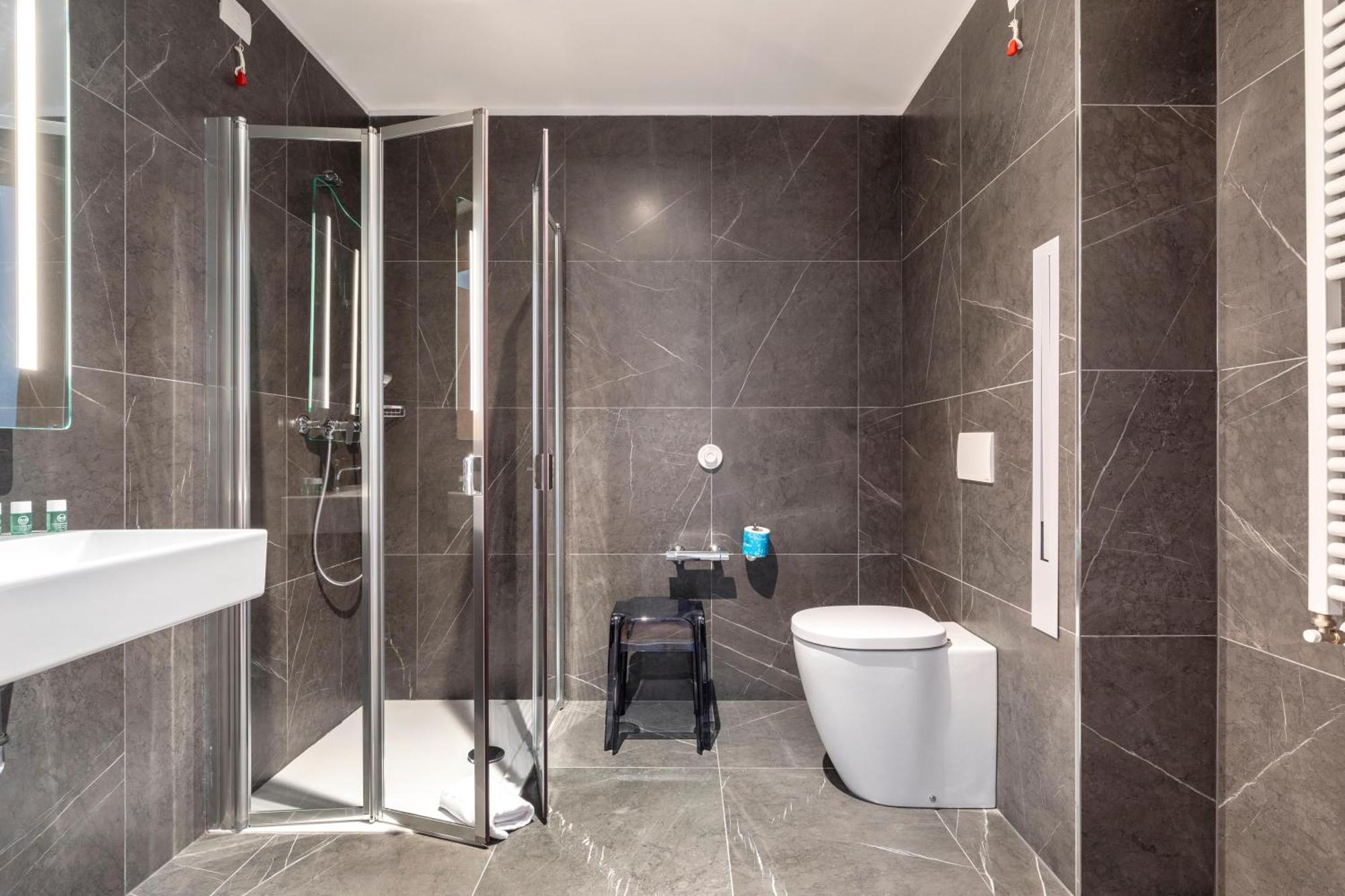 B&B Hotel Μπρέσια Εξωτερικό φωτογραφία