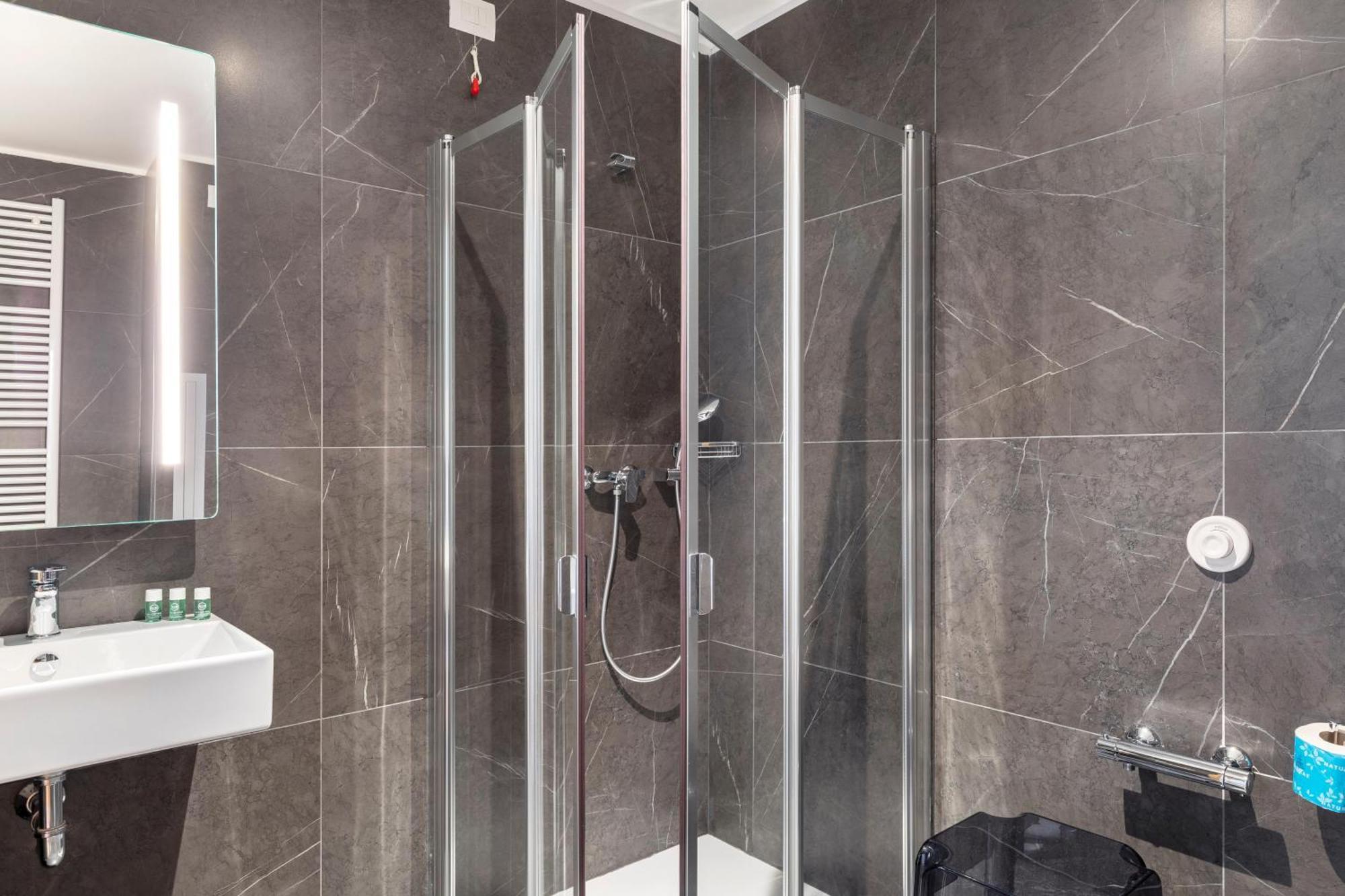 B&B Hotel Μπρέσια Εξωτερικό φωτογραφία